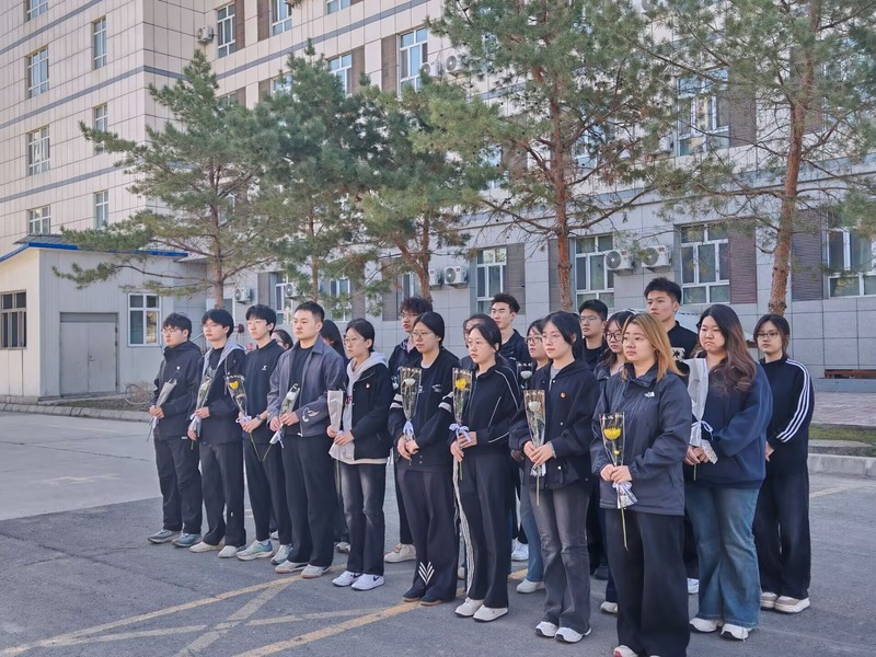 缅怀将军志，健步强身行--公司...